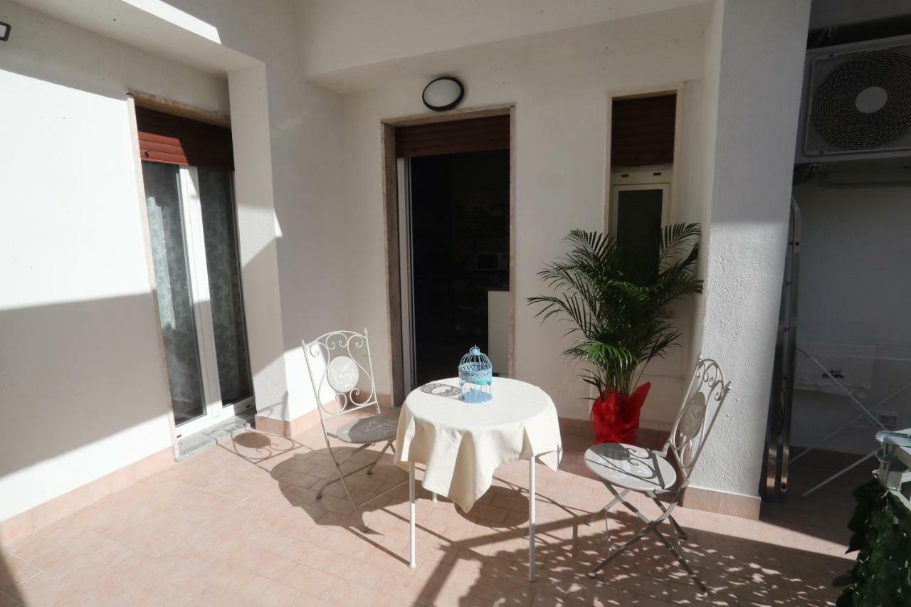 Bed and Breakfast La Casa Di Luce à Reggio de Calabre Extérieur photo