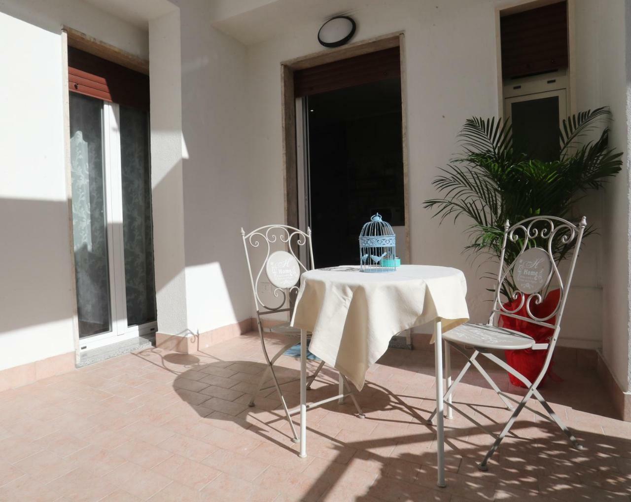 Bed and Breakfast La Casa Di Luce à Reggio de Calabre Extérieur photo