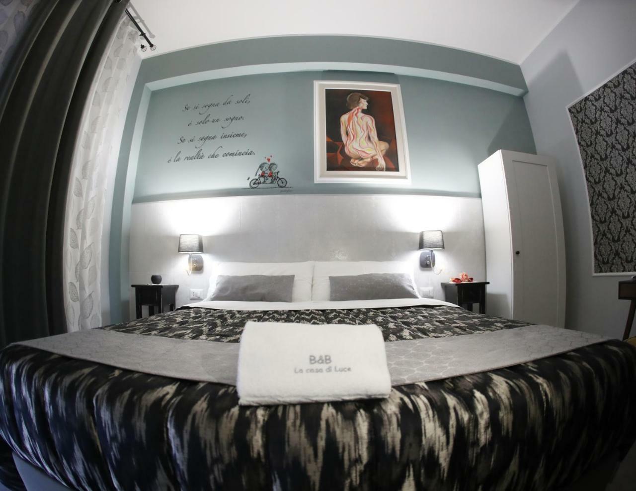 Bed and Breakfast La Casa Di Luce à Reggio de Calabre Extérieur photo